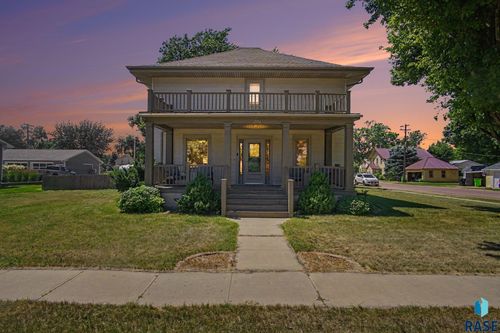 201 S Broadway Ave, Marion, SD, 57043-2162 | Card Image