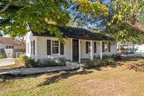 406 Old Whiteville Rd, Lumberton, NC, 28358-6168 | Card Image