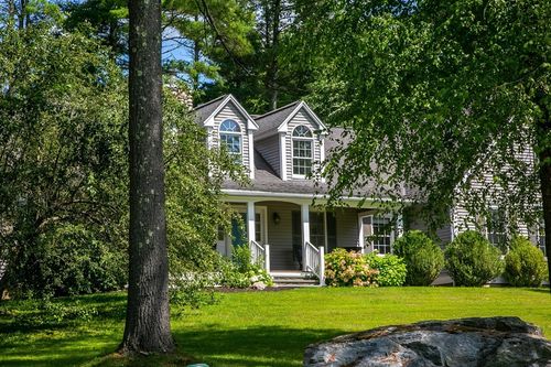 11 Interlaken Cross Rd, Stockbridge, MA, 01262 | Card Image