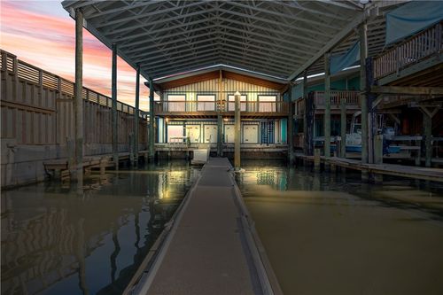 2-318 W Cotter Ave, Port Aransas, TX, 78373-4048 | Card Image