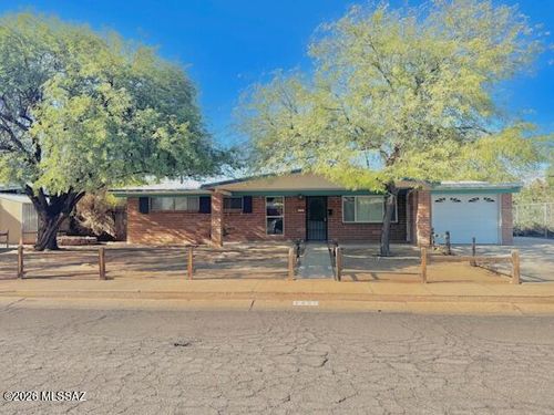7221 E Paseo San Andres, Tucson, AZ, 85710 | Card Image