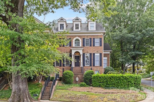 529 Queens Rd, Charlotte, NC, 28207-1423 | Card Image