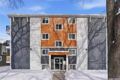 18-719 10th St E, Saskatoon, SK, S7H0H2 | Card Image