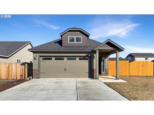 3011 Nw Dogwood Ave, Redmond, OR, 97756-6963 | Card Image