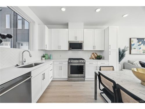 10 Oneida Ct, Denver, CO, 80230 | Card Image