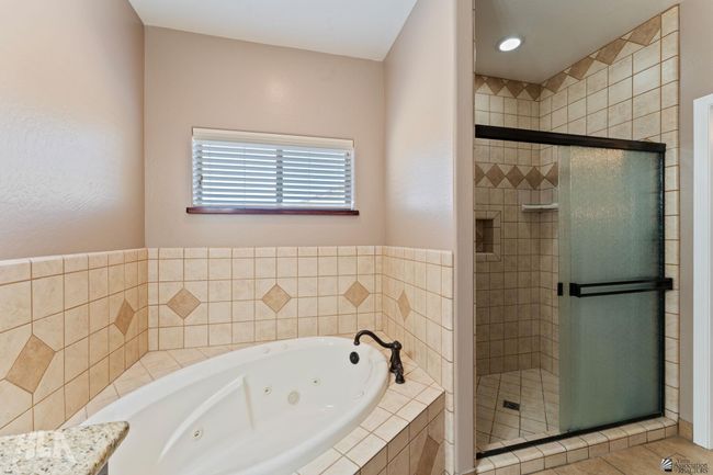 10320 E 37 Th Pl, House other with 4 bedrooms, 2 bathrooms and 2 parking in Yuma AZ | Image 32