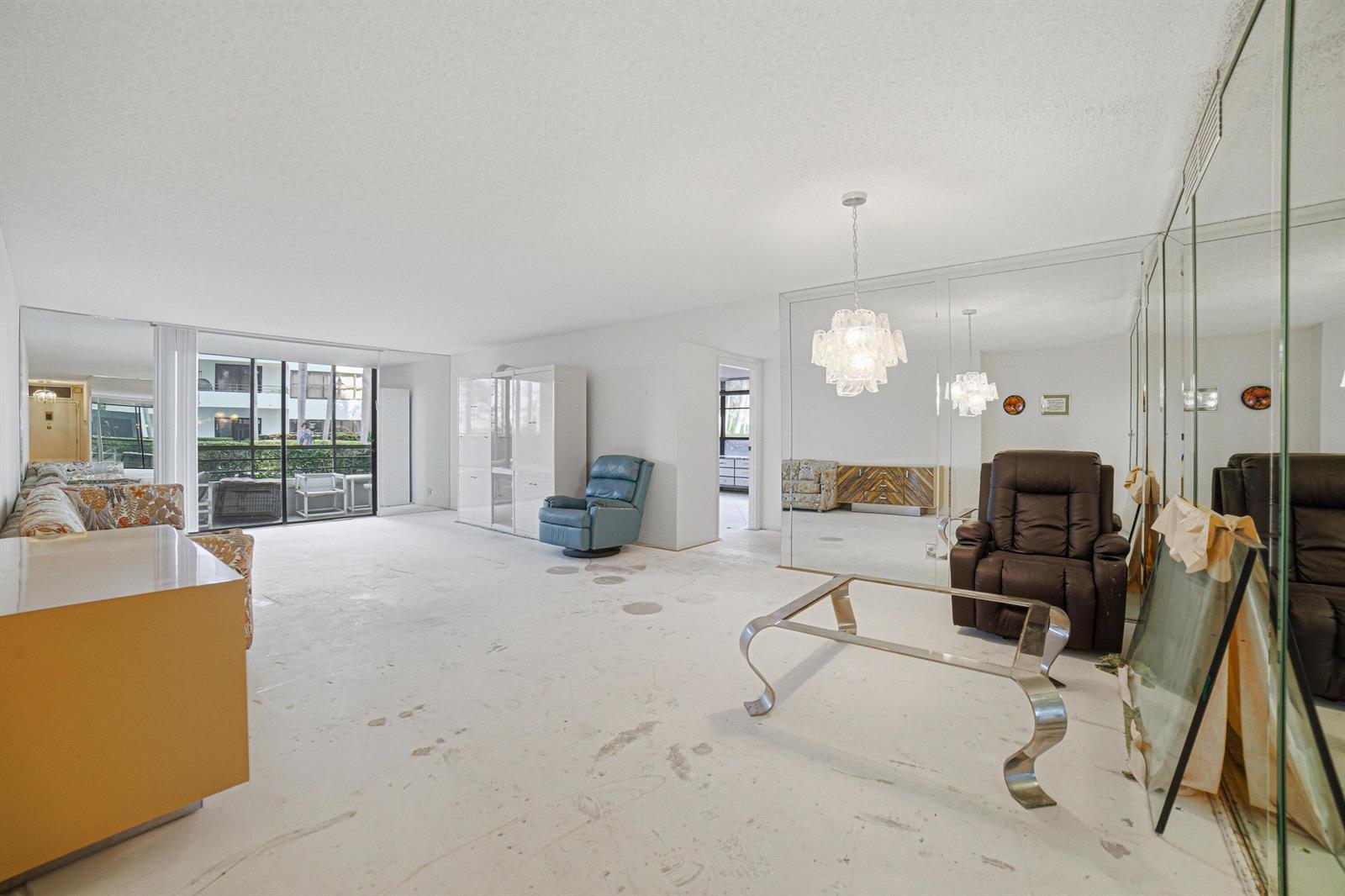 Residential in Hallandale Beach 5