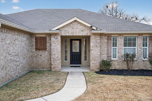 12325 Green Ridge Dr, Willis, TX, 77318-5495 | Card Image