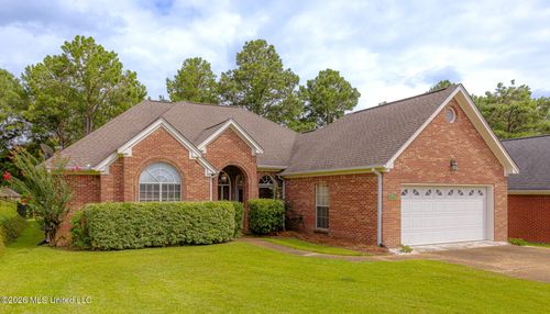 160 Apple Blossom Dr, Brandon, MS, 39047-7698 | Card Image