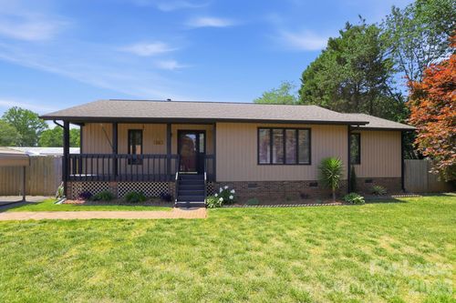 303 Ford St, Cramerton, NC, 28032-1120 | Card Image