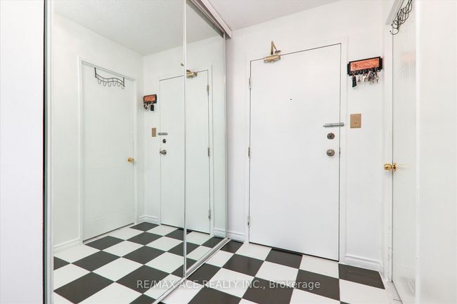 1410 - 1470 Midland Ave, Condo with 2 bedrooms, 2 bathrooms and 1 parking in Scarborough ON | Image 12