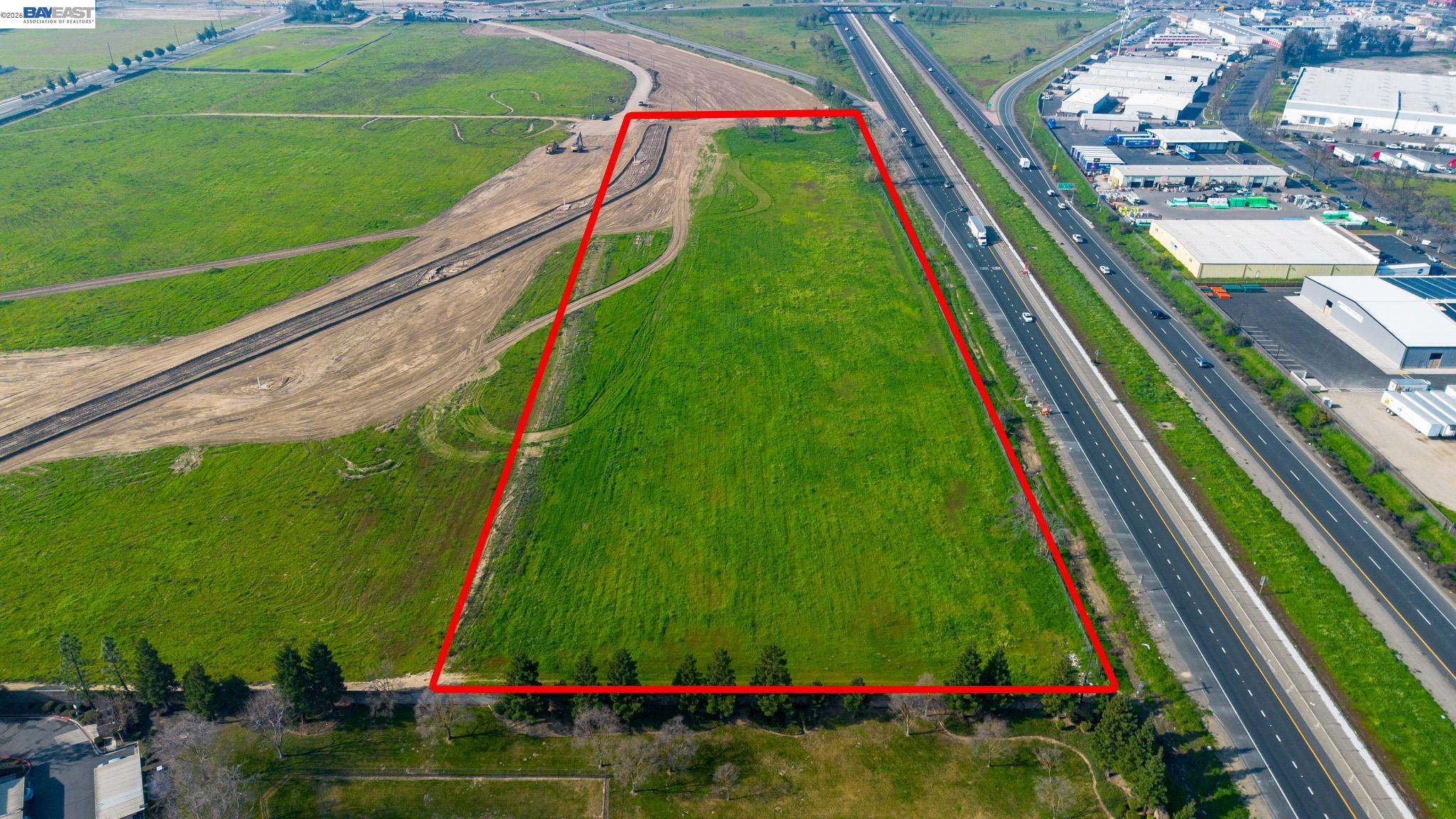 Commercial Sale in Manteca