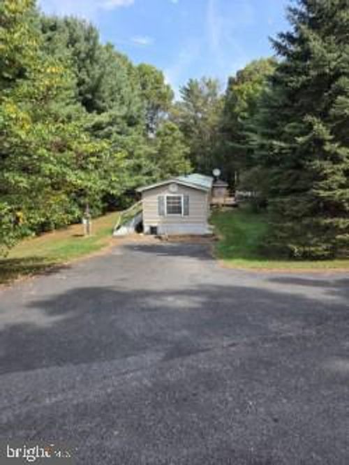 10 White Pine Ln, LOYSVILLE, PA, 17047-9453 | Card Image