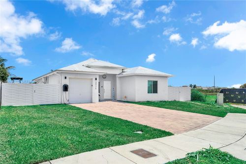 a-30775 Sw 158th Path, Homestead, FL, 33033-4305 | Card Image