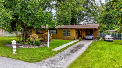 6210 Sw 63rd Ter, House other with 3 bedrooms, 2 bathrooms and null parking in South Miami FL | Image 1