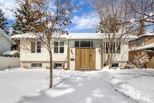 4 Varview Pl Nw, Calgary, AB, T3A0G5 | Card Image