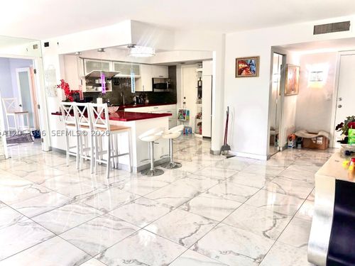 301-300 Diplomat Pkwy, Hallandale Beach, FL, 33009-8721 | Card Image