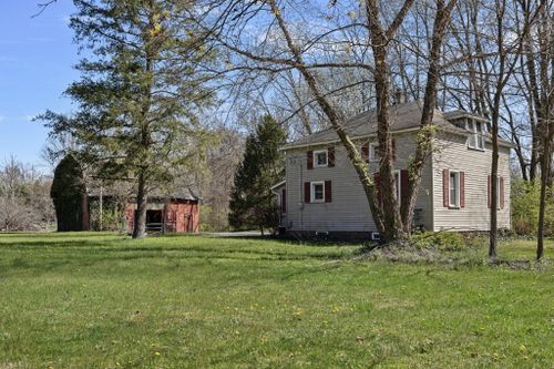 5001 Hipps Hollow Road, Eau Claire, MI, 49111 | Card Image