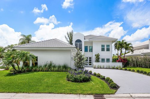 9701 Spray Dr, West Palm Beach, FL, 33411-1861 | Card Image