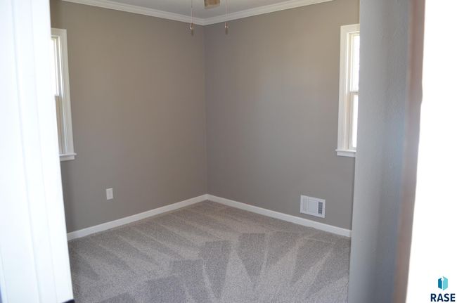 912 S Cloudas Ave, House other with 5 bedrooms, 2 bathrooms and null parking in Sioux Falls SD | Image 14
