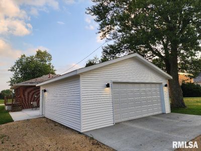 925 10 Th Avenue, House other with 2 bedrooms, 2 bathrooms and null parking in Fulton IL | Image 2