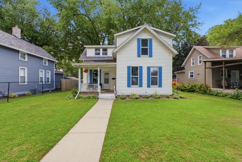 438 49th St, Moline, IL, 61265-1951 | Card Image