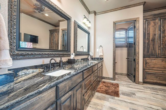 7113 E County Road 114, House other with 4 bedrooms, 4 bathrooms and 3 parking in Midland TX | Image 31