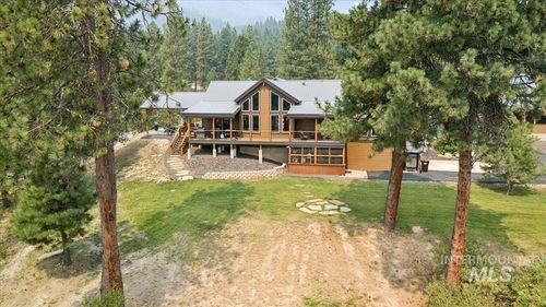 18 Creek Hollow Dr, Garden Valley, ID, 83622-5023 | Card Image