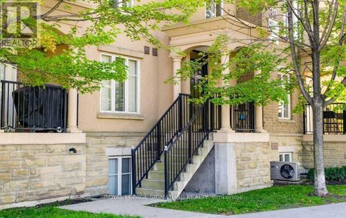 343-30 Western Battery Rd, Toronto, ON, M6K3N9 | Card Image