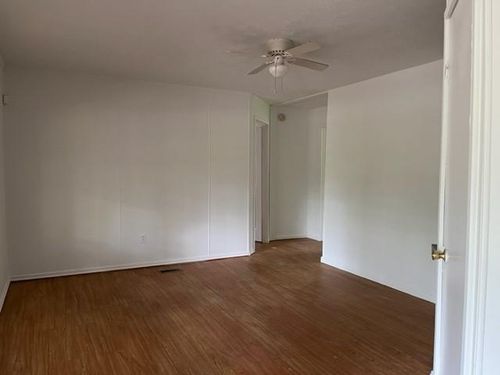102 N Circle Dr, Ellenwood, GA, 30294-3001 | Card Image