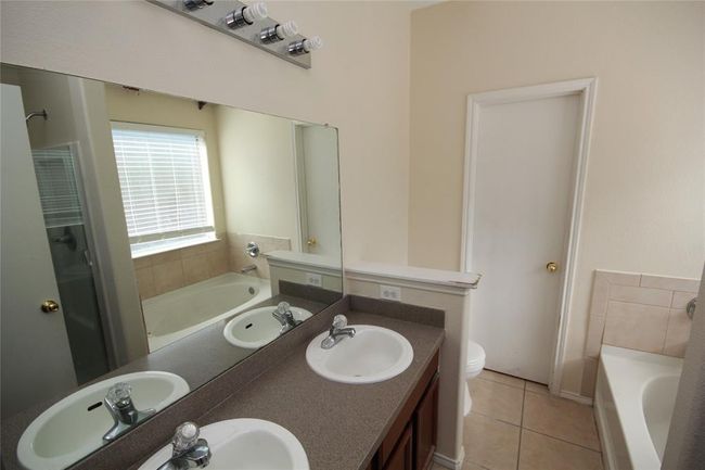 16218 Bresslyn Ln, House other with 3 bedrooms, 3 bathrooms and 2 parking in Cypress TX | Image 28
