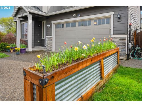 2517 Sweetwood Ct, Forest Grove, OR, 97116-2794 | Card Image