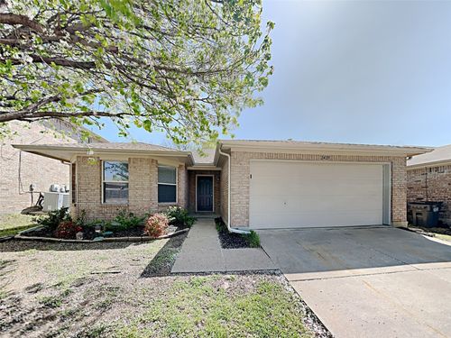 2429 Graystone Dr, Little Elm, TX, 75068-5782 | Card Image