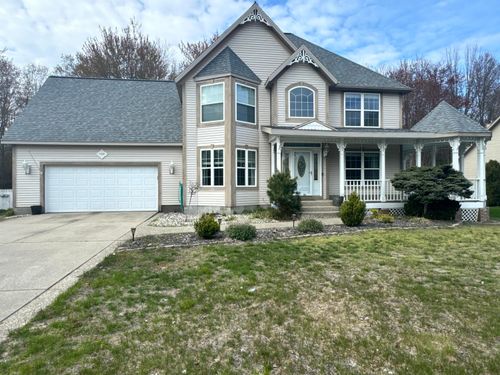 1106 Brookway Ct, Norton Shores, MI, 49441-7007 | Card Image