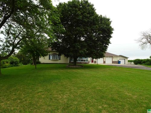 5418 320th St, Sanborn, IA, 51248-7538 | Card Image