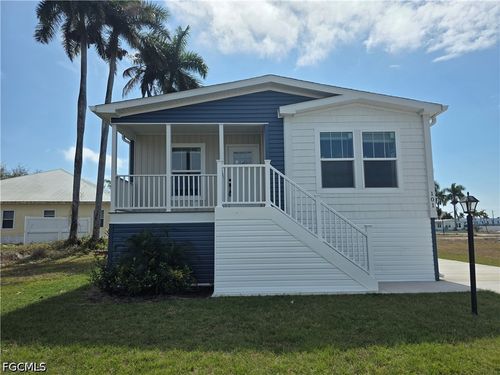 101 Oak Ln, FORT MYERS, FL, 33908-3007 | Card Image