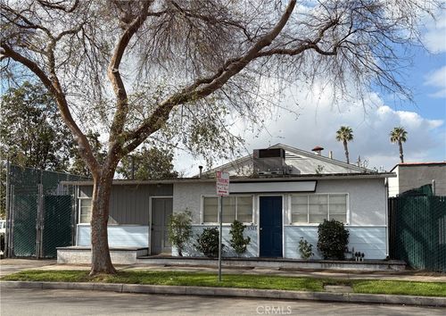 3323 Lime Ave, Signal Hill, CA, 90755-4611 | Card Image