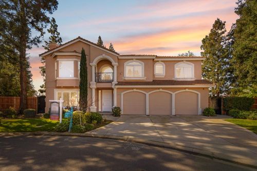 2625 E Sean Ave, Fresno, CA, 93720-0304 | Card Image