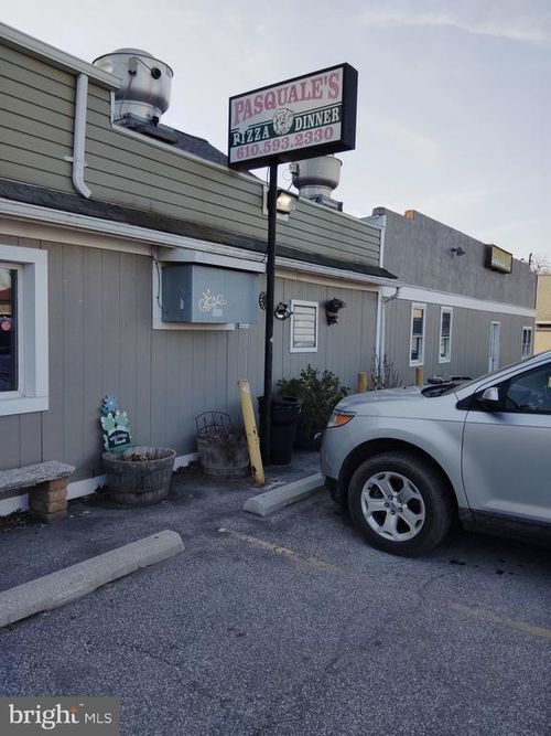 3108 Limestone Rd, COCHRANVILLE, PA, 19330-1839 | Card Image