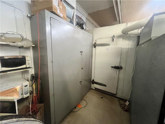 72-74 Main St W, Home with 0 bedrooms, 0 bathrooms and null parking in Grimsby ON | Image 12