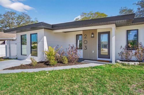 203 Driftwood Dr W, PALM HARBOR, FL, 34683-1016 | Card Image