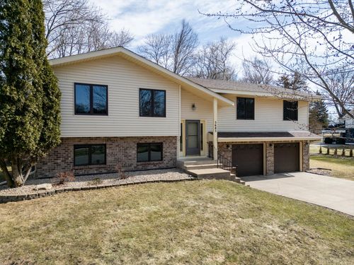 5685 Wedgewood Dr, Excelsior, MN, 55331-8486 | Card Image