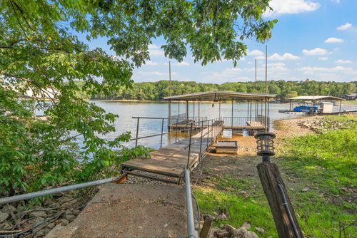 546 Blue Springs Blvd, Cadiz, KY, 42211-8758 | Card Image