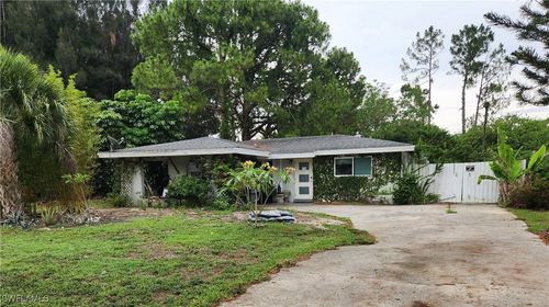 2206 Wyandotte Ave, Alva, FL, 33920-1022 | Card Image