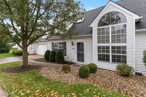 37-o-10253 Orchard Hill Ln, Twinsburg, OH, 44087-2633 | Card Image