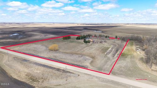 7755 34th Street Se, Jamestown, ND, 58401 | Card Image