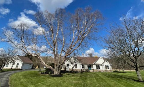 12126 Harvest Dr, Grass Lake, MI, 49240-9446 | Card Image