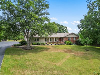 1914 Country Club Drive, House other with 4 bedrooms, 3 bathrooms and 2 parking in Tullahoma TN | Image 3