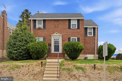 1 Trent Rd, WYNNEWOOD, PA, 19096-3833 | Card Image