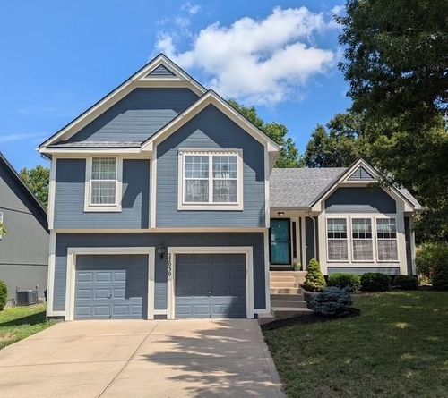 22030 51st Ter, Shawnee, KS, 66226-3875 | Card Image
